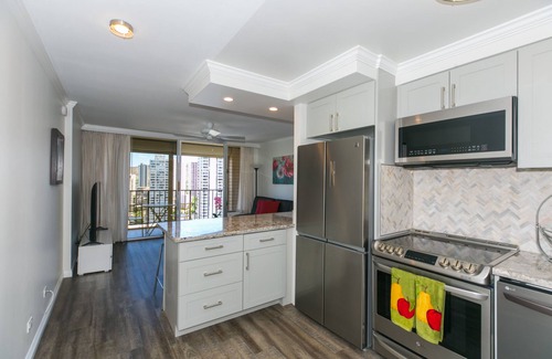 Waikiki Condo | Comfortable 2 Bedroom, 2 Bath, Free Parking, Walk to Beach