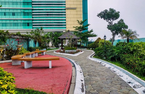 Chinatown Apartment | Comfortable 2BR Green Central City Apartment
