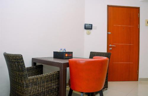 Chinatown Apartment | Comfortable 2BR Green Central City Glodok Apartment By Travelio