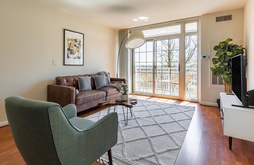 North Bethesda Apartment | Comfortable 2BR Apartment in Rockville