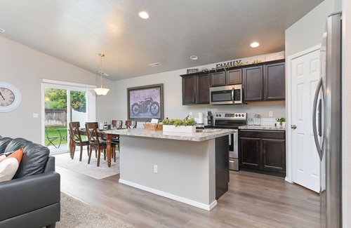 Nampa House | Comfortable 3 bed 2 bath home in Nampa - Sleeps 6