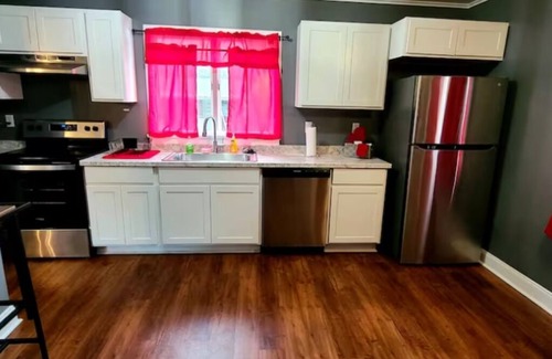 West Elmira House | Comfortable 3 bedroom home with private parking!