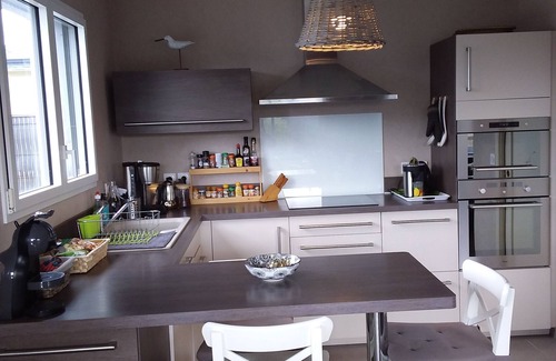 Santec House | Comfortable 3-star holiday rental, 150m from the sea.