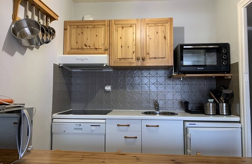 Les Deux Alpes Apartment | Comfortable, 32m2 apt. with south-facing balcony towards the Alpes' slopes