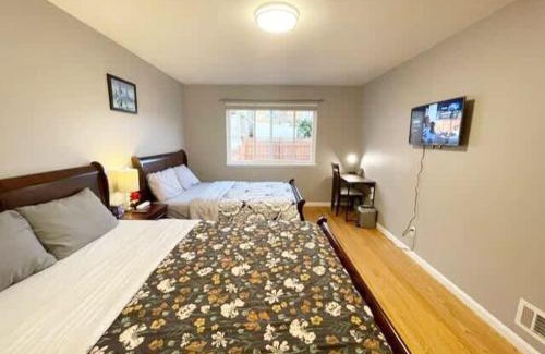 Excelsior House | Comfortable 3Br 2 5ba Unit in SF