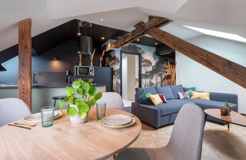 Montigny-les-Metz Apartment | Comfortable air-conditioned apartment, 4th and top floor without elevator