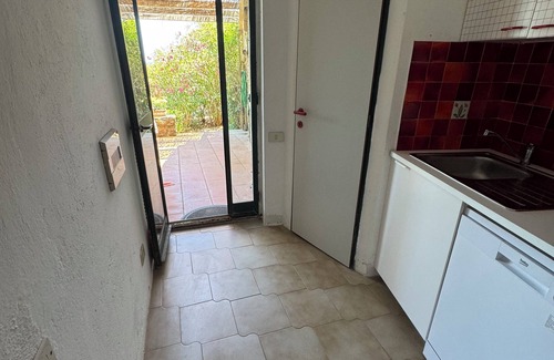 Stintino Apartment | comfortable accommodation with the beach below the house