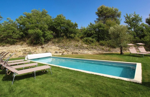 Saignon House | Comfortable air-conditioned Bastide with swimming pool and view