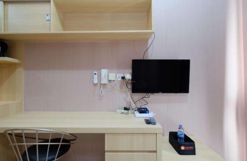 Depok Apartment | Comfortable and Cozy Studio Dave Apartment By Travelio