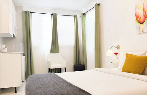 Aibonito Hostel | Comfortable and Elegant Aibonito Hotel/PRIVATE KITCHEN/FREE PARKING & WIFI-205