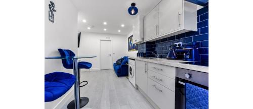 Tottenham Apartment | Comfortable and Stylish 1 BR flat - Sleeps 2