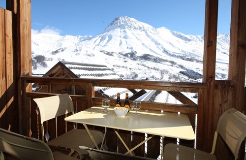 Albiez-le-Vieux Apartment | Comfortable Apartment 4/6 beds with a view 250m from the slopes