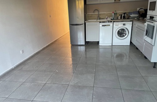 Saint-Cyprien Plage Apartment | Comfortable apartment 5 minutes from beaches, shops and restaurants