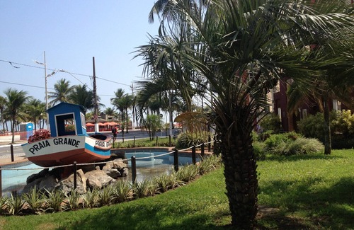 Ocian Apartment | Comfortable Apartment on the Beach! Come enjoy the holidays and the best dates