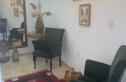 Tambau House | Comfortable apartment furnished and decorated, excellent location 50 meters from the sea.