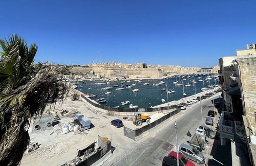 Kalkara Apartment | Comfortable Apartment at Level 2 overlooking Kalkara Creek