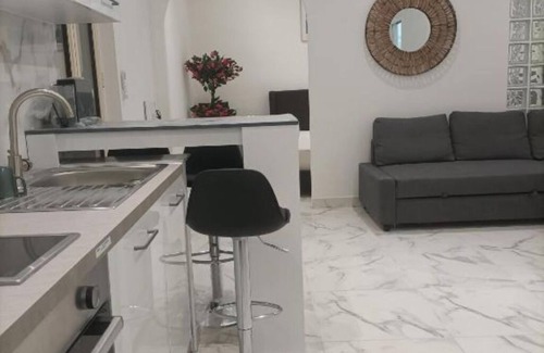 Les Baumettes Apartment | Comfortable apartment close to the sea.