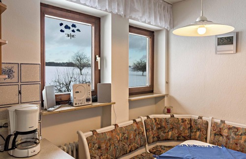 Schienen Apartment | Comfortable Apartment “Ferienwohnung Gebhart” close to Lake Constance