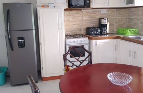 Argyle Apartment | Comfortable Apartment close to Tyrell Bay Marina
