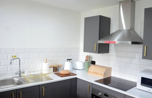 Preston Apartment | Comfortable Apartment in desirable area of Preston, w/view of Winckley Square