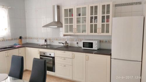 Arrecife Apartment | Comfortable Apartment in Arrecife with Balcony