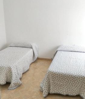 Arrecife Apartment | Comfortable Apartment in Arrecife with Balcony