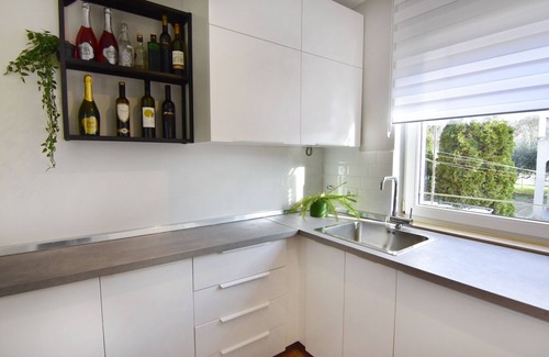 Valica Apartment | Comfortable apartment in Valizza-Umag, surrounded by greenery, air-conditioned, WiFi