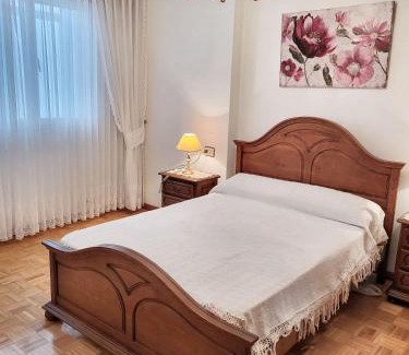 Covas Apartment | Comfortable apartment in Vivero with balcony