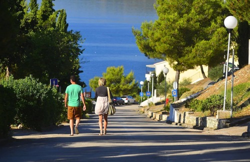 Seget Vranjica Ski Chalet | Comfortable chalet with 2 bathrooms, beautiful Trogir at 6km