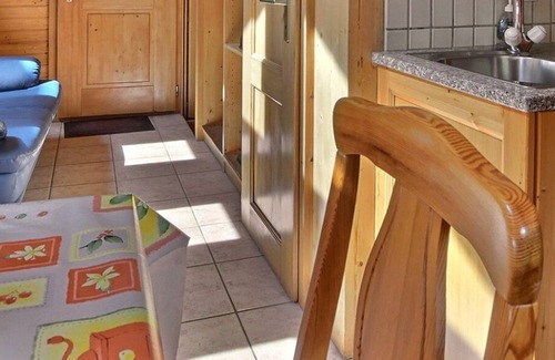 Grimentz Ski Chalet | Comfortable chalet in the old village on 2 levels for 2 people, living room, kitchen area with dishw
