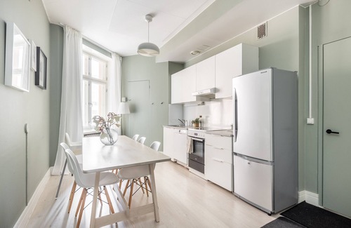 Hietalahti Apartment | Comfortable City Home at top location at Helsinki city center