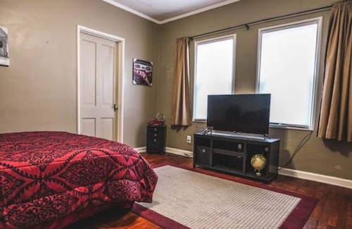 Arkansas City House | Comfortable Condo - sleeps 6