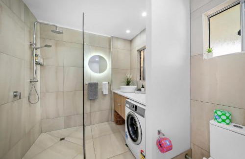 Maroochydore Apartment | Comfortable & Convenient Coastal Studio