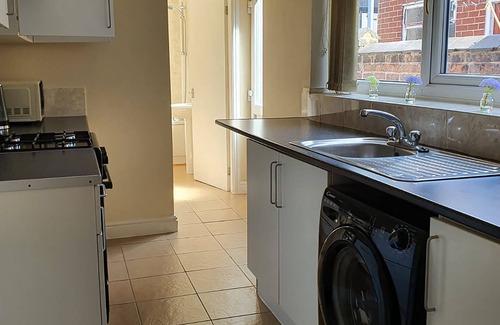 Stoke-on-Trent House | Comfortable Cosy House in Stoke