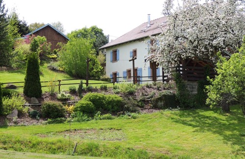Beaumenil House | Comfortable cottage welcoming 14 people.