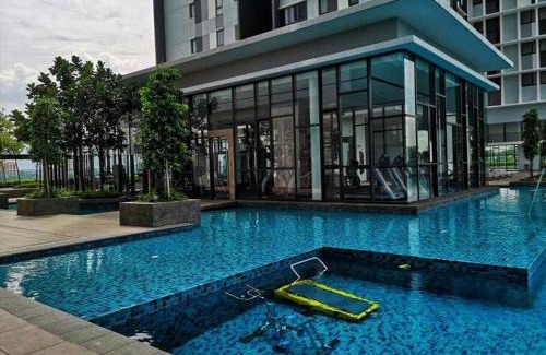 Sungai Buloh Apartment | Comfortable Cozy Apartment Top Floor