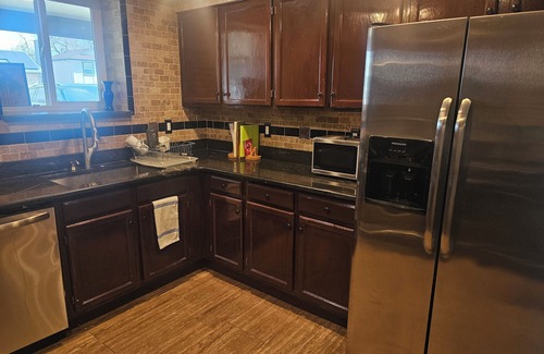 Washington Virginia Vale House | Comfortable & Cultured in the City