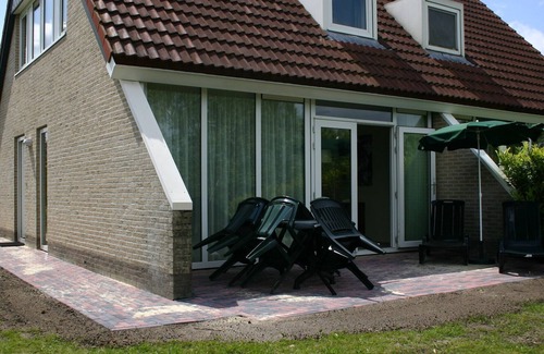 Vlagtwedde Cottage | Comfortable detached or semi-detached bungalow for 6 persons