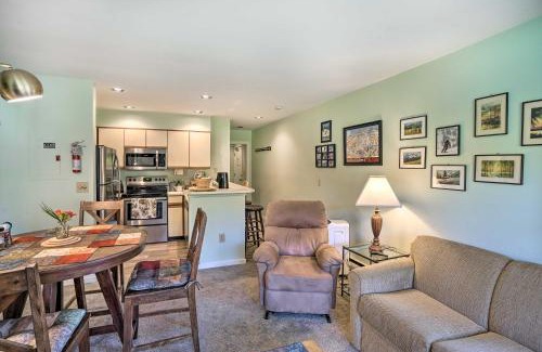 West Dover Apartment | Comfortable Dover Apartment Walk to Mt Snow!