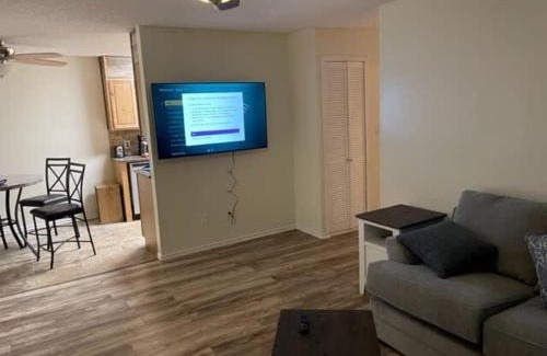 Lawton Apartment | Comfortable downstairs 2 bed next to Fort Sill