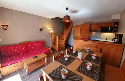 Les Claux Apartment | Comfortable duplex, 59m², 2 bedrooms, south balcony, swimming pools