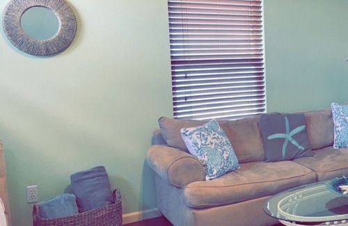 Crescent Beach House | Comfortable Emerald Coast Retreat! Only 3 minute walk to the white sandy BEACH!