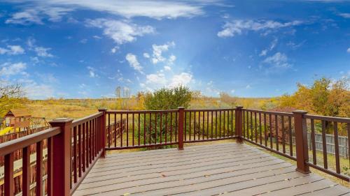 Prides Crossing House | Comfortable Family Friendly Home on Quincy Reservoir