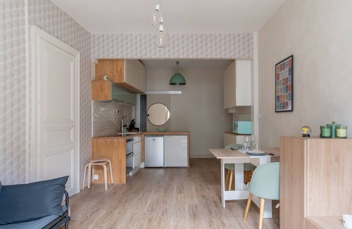 Decre-Cathedrale Apartment | Comfortable flat in the heart of Nantes