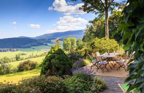 Kollnburg House | comfortable free-standing holiday house with dreamlike distant view