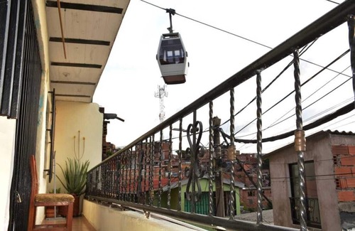 Santa Cruz Apartment | Comfortable Furnished Room + Breakfast.