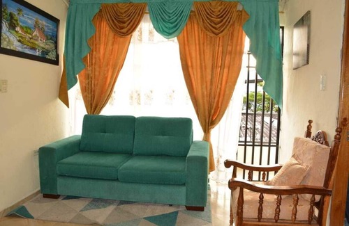 Santa Cruz Apartment | Comfortable Furnished Room + Breakfast.