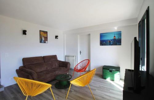 Le Bourget-du-Lac Apartment | Comfortable garden level 2 minutes from the lake on foot!