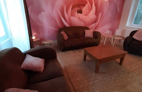 Chateaudun House | Comfortable gite with private jacuzzi