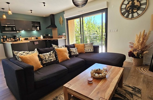 Asson Ski Chalet | Comfortable gîte with Spa and Pyrenees view *